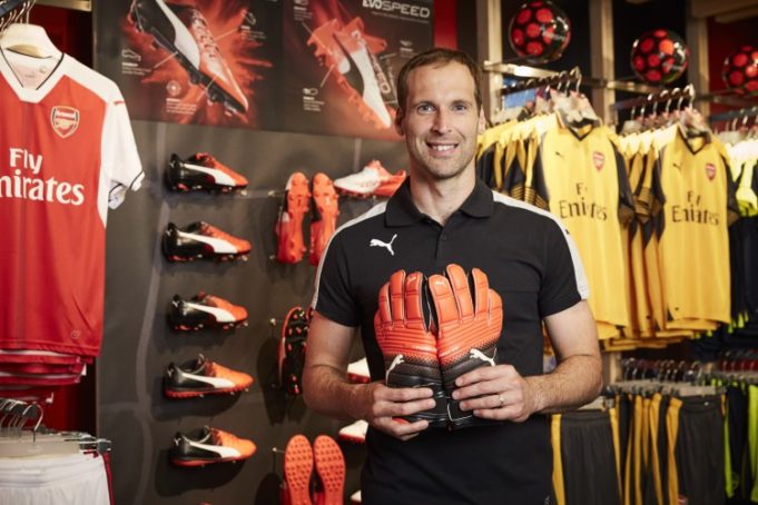 PETR-CECH-SIGNS-WITH-PUMA