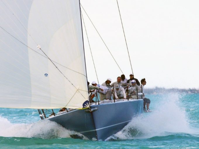 La barca dello Yacht Club Costa Smeralda è in Florida