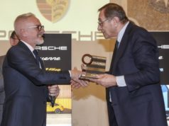 Pietro Innocenti (Direttore Generale di Porsche Italia) e Giorgio Marra (Titolare del Centro Porsche Verona)